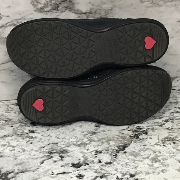 Koi By Sanita Women's Professional Black Nursing Clogs - Picture 9 of 12